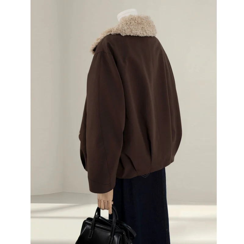 Damen Kurze Oversize-Bomberjacke mit Teddykragen und Druckknopfdetails Nord Taschen