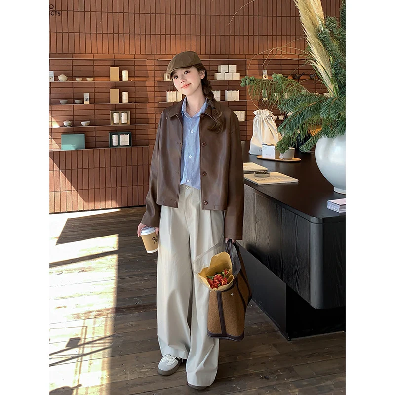 Damen Kurze Boxy-Lederjacke mit Hemdkragen Nord Taschen