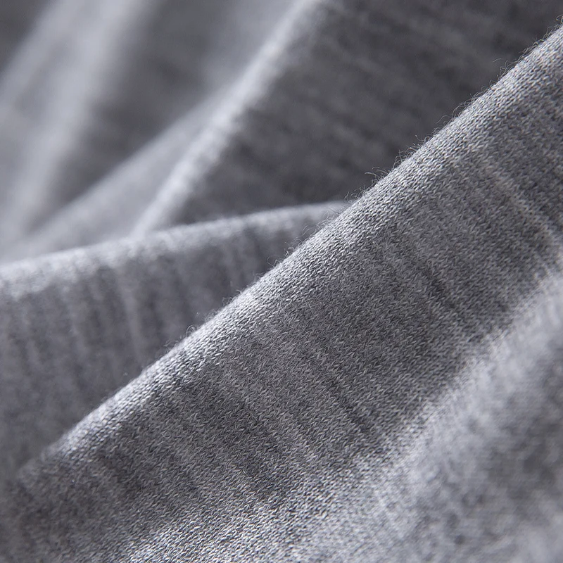 Damen Feines Langarm-Feinstrickshirt mit Rundhalsausschnitt und gerader Silhouette Nord Taschen