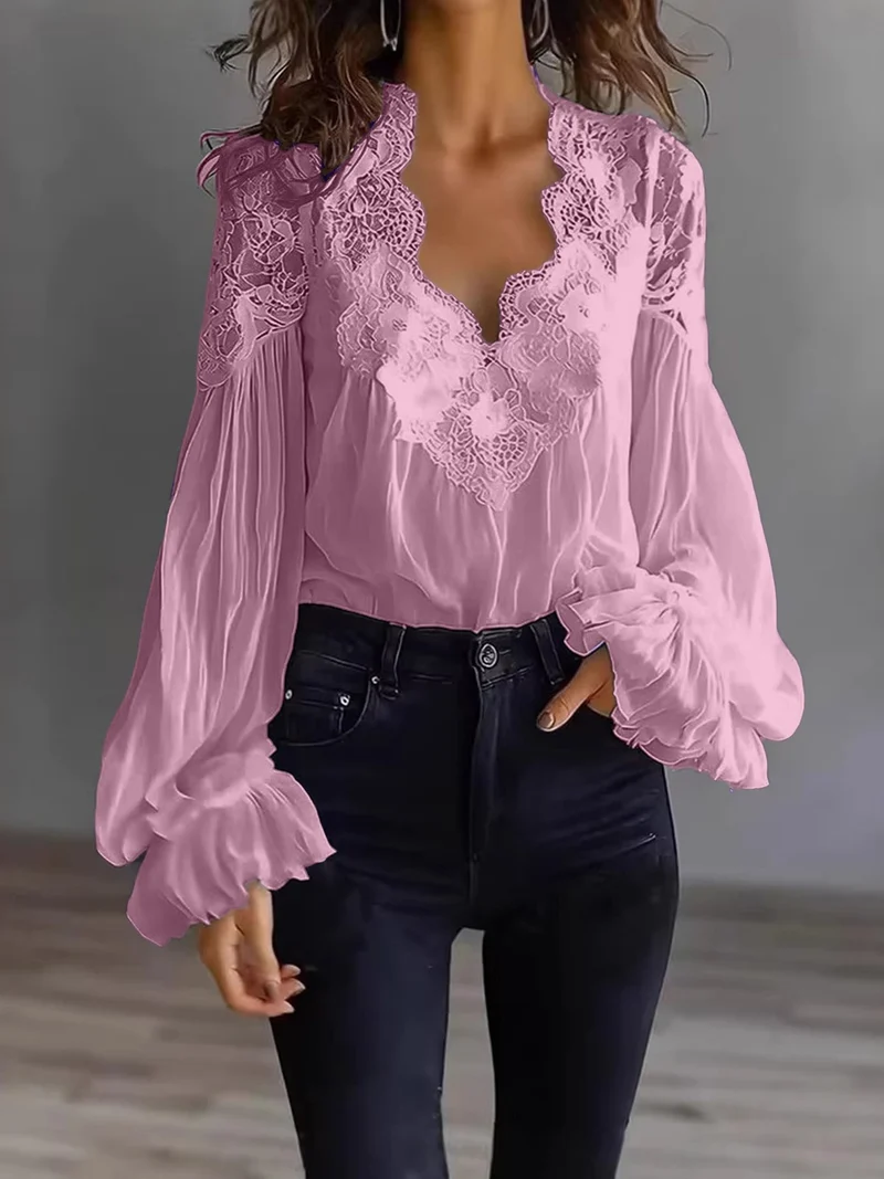 Damen Chiffon-Bluse mit Spitzen-V-Ausschnitt und weiten Plissee-Ärmeln Nord Taschen