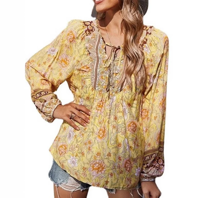 Damen Boho-Bluse mit floralem Print, V‑Ausschnitt mit Bindeband und Plissée-Details Nord Taschen