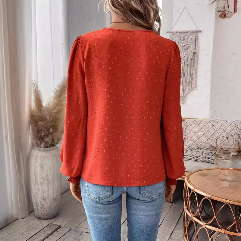 Damen Bluse mit Spitzen‑Plastron, V‑Ausschnitt und ballonartigen Ärmeln Nord Taschen