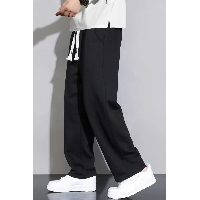 Herren Relaxed-Fit Jogginghose aus French-Terry mit weitem Bein und Tunnelzug Nord Taschen