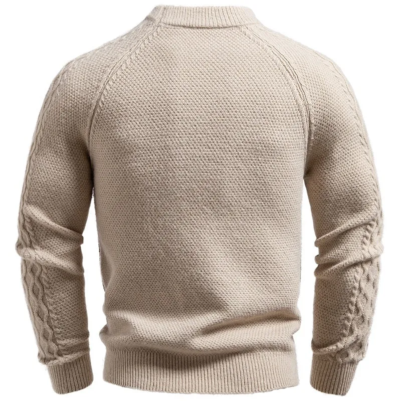 Herren Pullover aus Strukturstrick mit Rundhals, aufgesetzter Brusttasche und Zopfmuster-Ärmeln Nord Taschen
