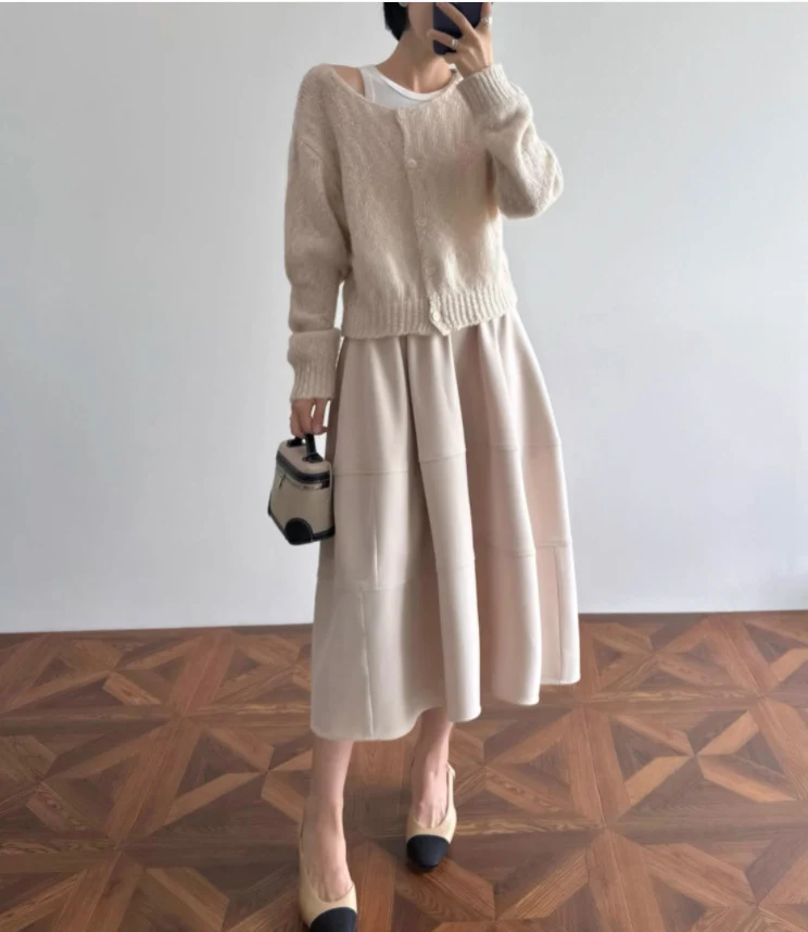 Damen Stylische, luftige 3/4-Arm Strickjacke und Midikleid Kombination Nord Taschen