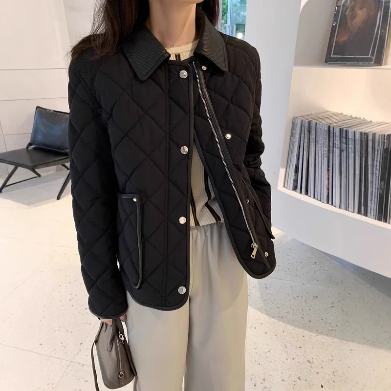 Damen Stylische gesteppte Jacke mit hohem Kragen Nord Taschen