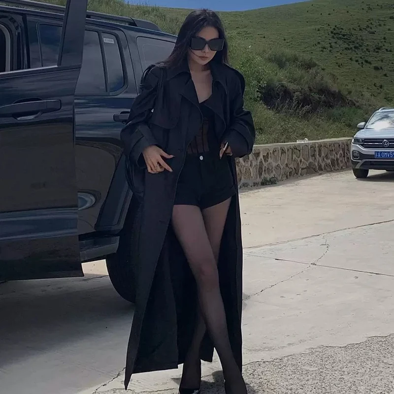 Damen Eleganter Baumwoll-Mix Trenchcoat mit asymmetrischer Schulterklappe und Bindegürtel Nord Taschen