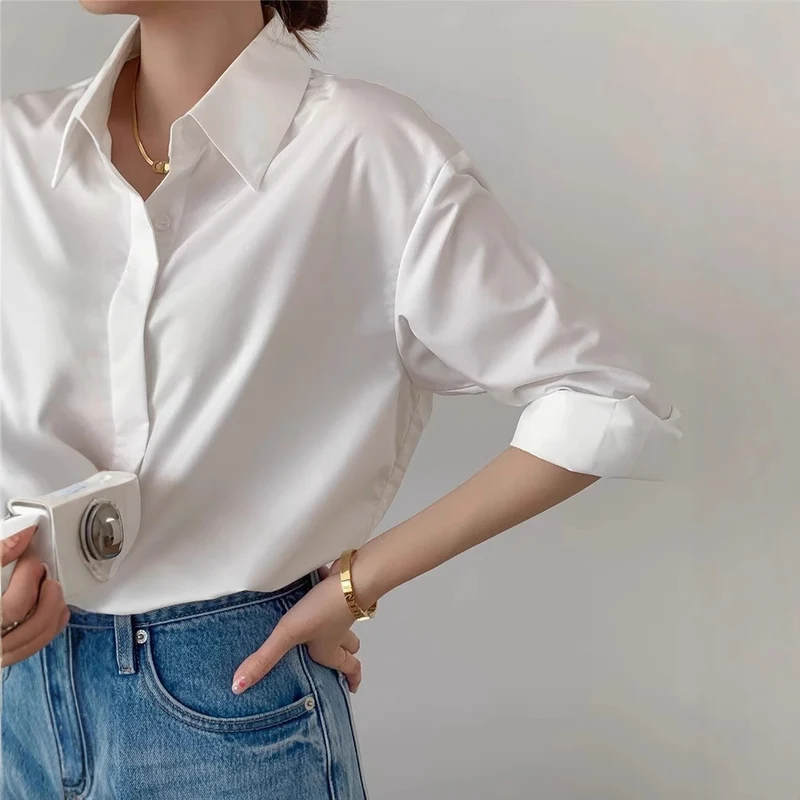 Damen Stilvolle Oversized Bluse Nord Taschen