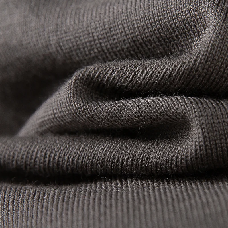 Damen Ultraleichter Feinstrick-Rollkragenpullover mit schlanker Silhouette und fein gerippten Abschlüssen Nord Taschen