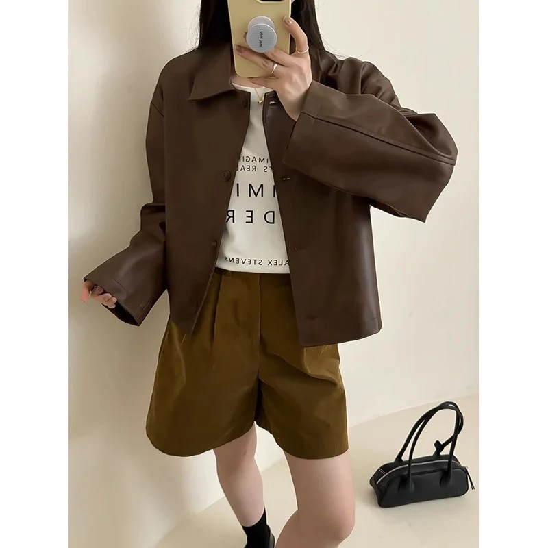 Damen Boxy‑Kunstleder‑Hemdjacke mit verdeckter Knopfleiste und überschnittenen Schultern Nord Taschen