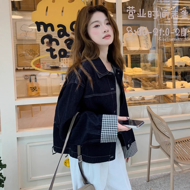 Damen Boxy-Jeansjacke mit kontrastierenden Nähten, Kordelzugsaum und karierten Manschetten Nord Taschen