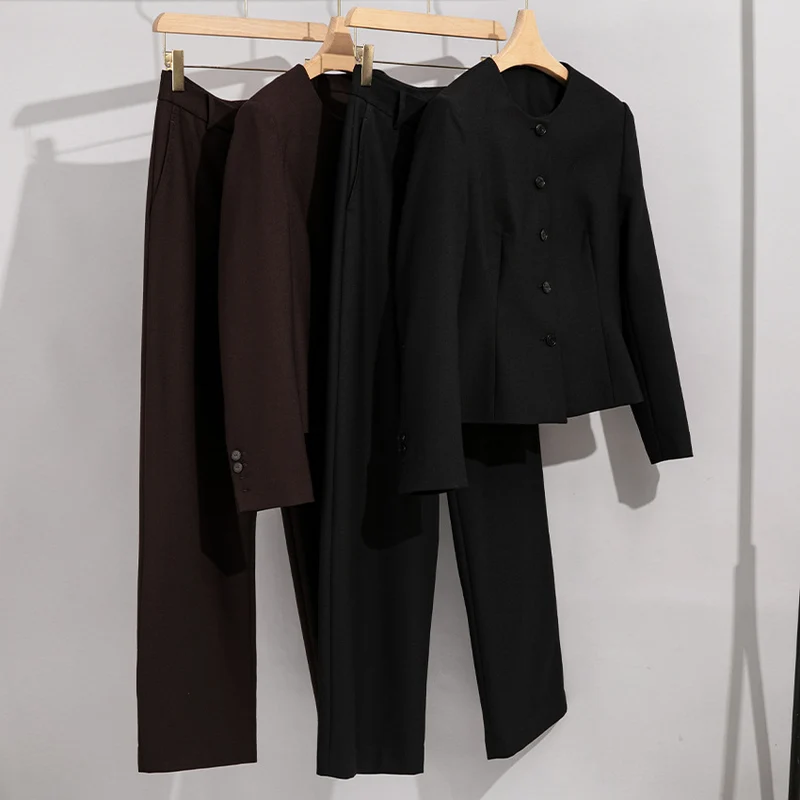 Damen Elegantes Hosenanzug-Set aus feinem Wollmix mit Rundhalsausschnitt Nord Taschen