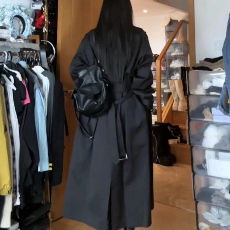 Damen Langer Doppelreihiger Trenchcoat mit Schalkragen, Oversize-Schnitt und verdecktem Taillenband Nord Taschen