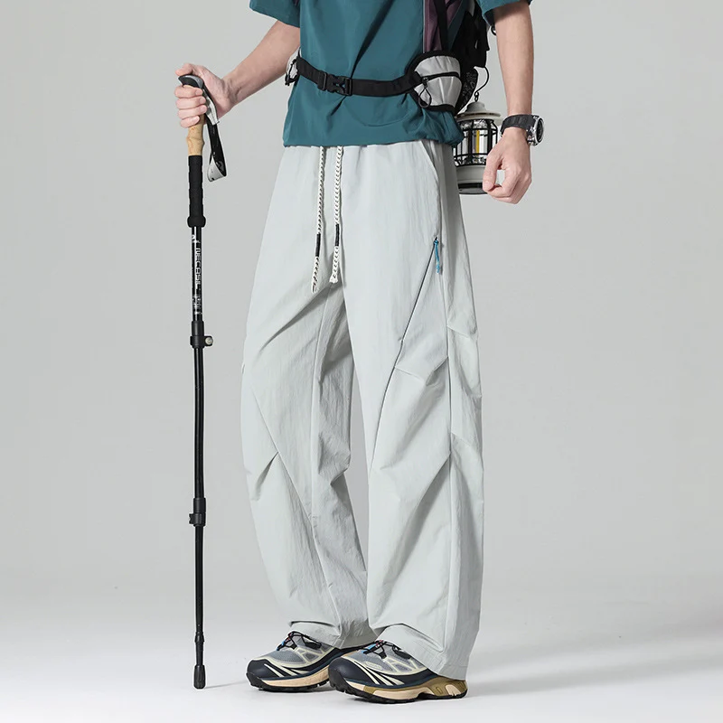 Herren Leichte Outdoor-Hose mit innovativem Schnitt