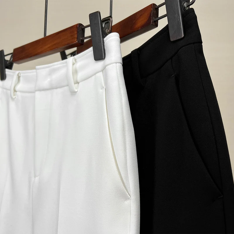 Damen Elegante gerade geschnittene Anzughose mit Bügelfalte und Eingrifftaschen Nord Taschen