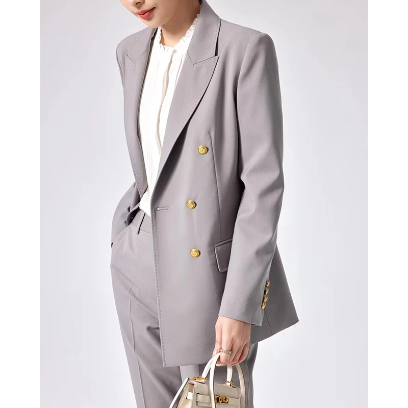 Damen Doppelreihiger Tailoring-Blazer mit Goldknöpfen und figurformenden Abnähern Nord Taschen