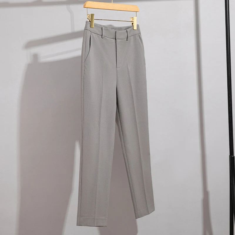 Damen Doppelreihiger Tailoring-Blazer mit Goldknöpfen und figurformenden Abnähern Nord Taschen