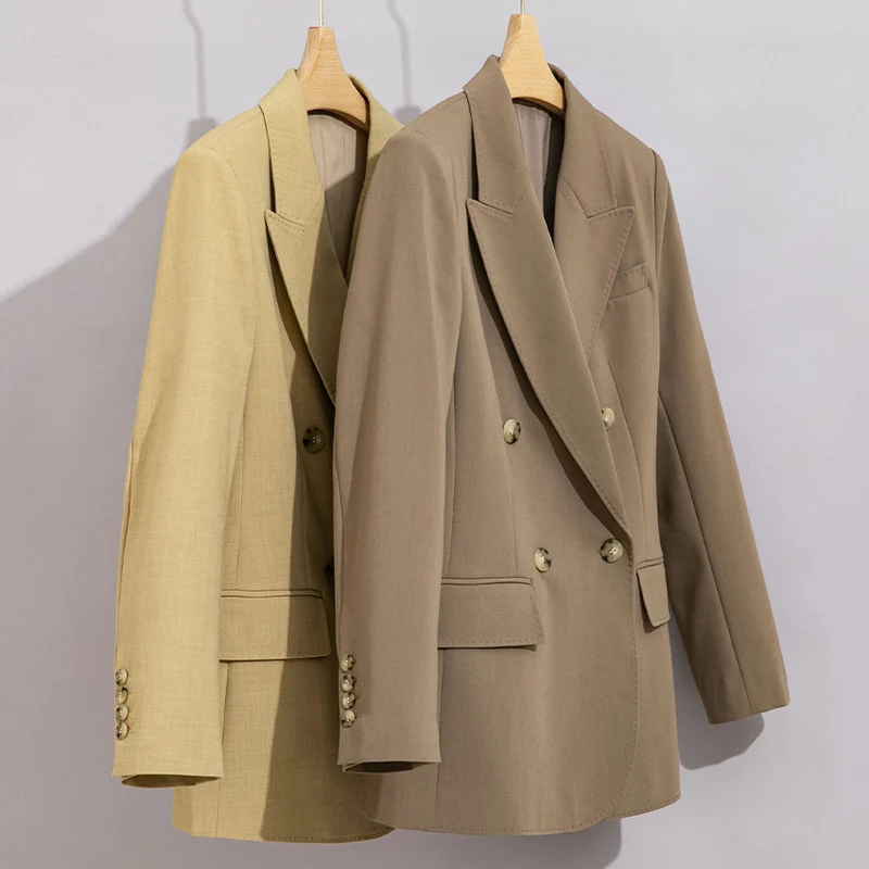 Damen Doppelreihiger strukturierter Blazer mit markantem Revers und Pattentaschen Nord Taschen