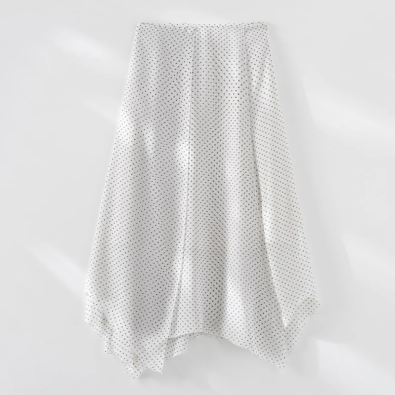 Damen Chiffon-Bluse mit Schleifenkragen, Pünktchenmuster und Biesen-Detail Nord Taschen