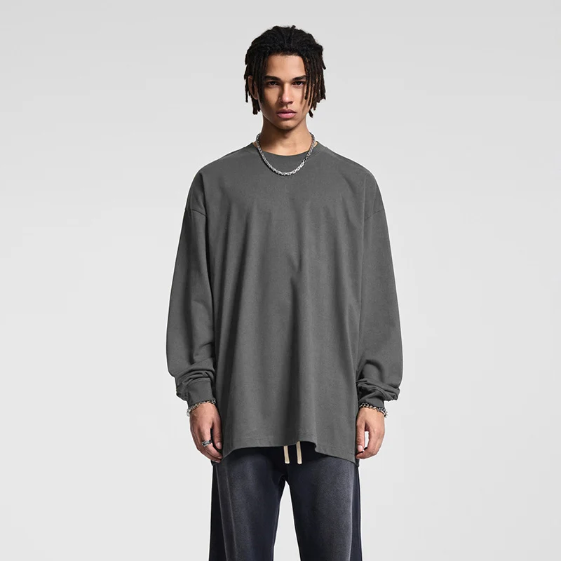 Herren Oversize-Langarmshirt mit überschnittener Schulter und Rundhalsausschnitt Nord Taschen