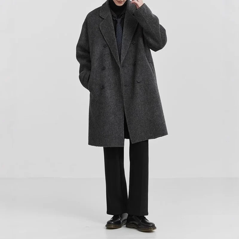 Herren Übergroßer doppelt geknöpfter Wollmantel mit fallendem Revers und aufgesetzten Taschen Nord Taschen