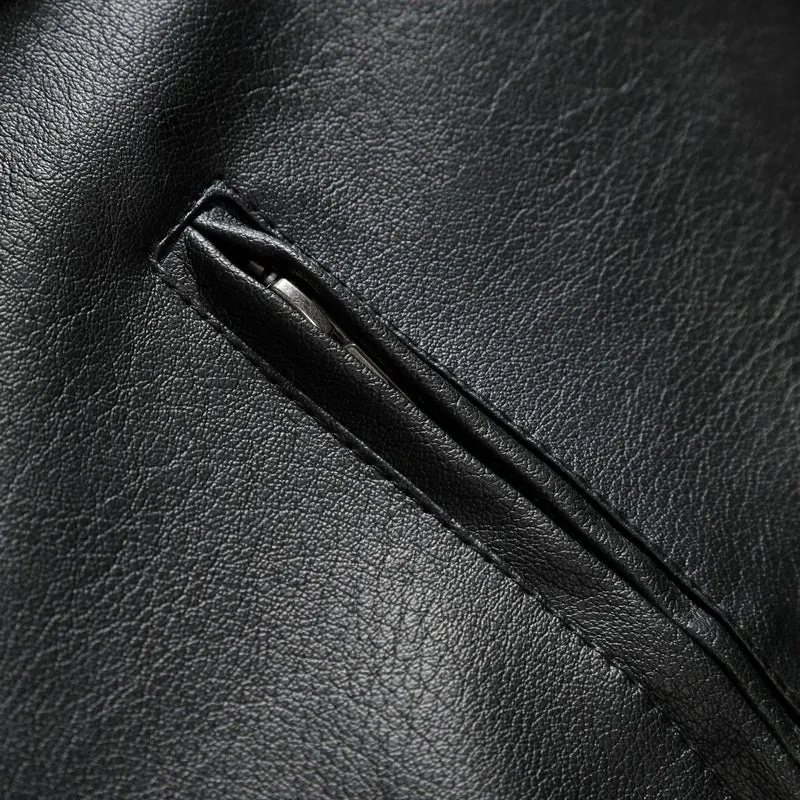 Herren Schmale Lederjacke im Urban-Bikerstil mit Stehkragen und Brust-Reißverschlusstaschen Nord Taschen