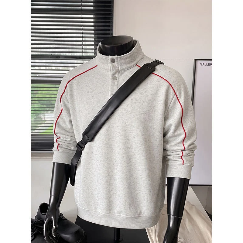 Herren Sweatshirt mit Stehkragen, Druckknopf‑Halbleiste und kontrastierender Schulterpaspel Nord Taschen