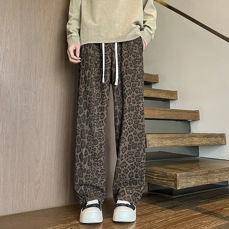 Herren Weit geschnittene Leoprint-Hose aus leichtem Viskose-Mix mit Kordelzug Nord Taschen