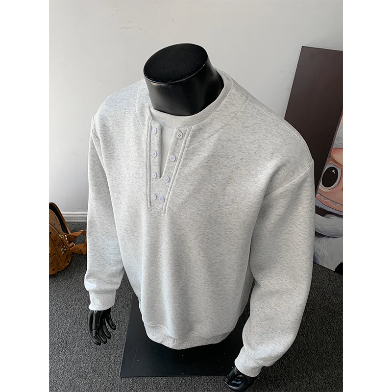 Herren Sweatshirt mit Henley-Knopfleiste, relaxed Fit und gerippten Bündchen Nord Taschen