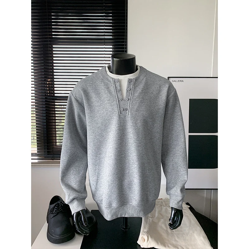 Herren Sweatshirt mit Henley-Knopfleiste, relaxed Fit und gerippten Bündchen Nord Taschen
