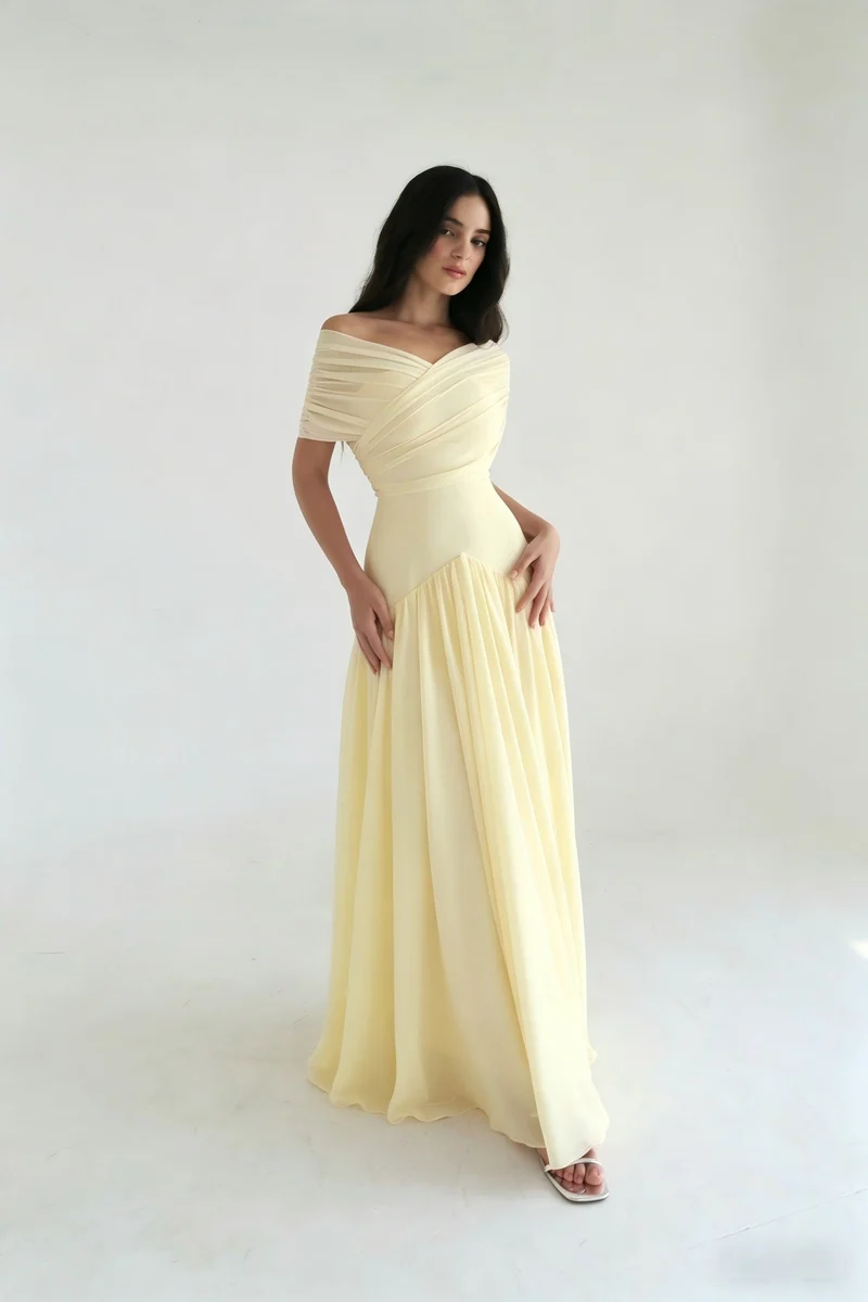 Damen Elegantes Maxikleid mit Wickeloptik und transparenten Ärmeln Nord Taschen