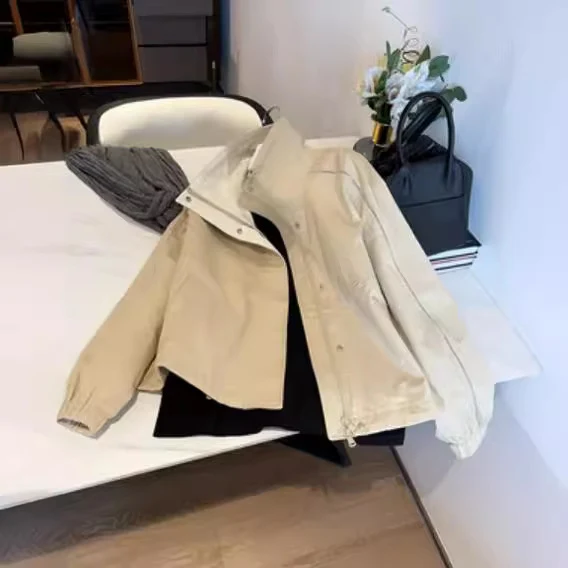 Damen Modische Übergangsjacke mit praktischen Taschen Nord Taschen