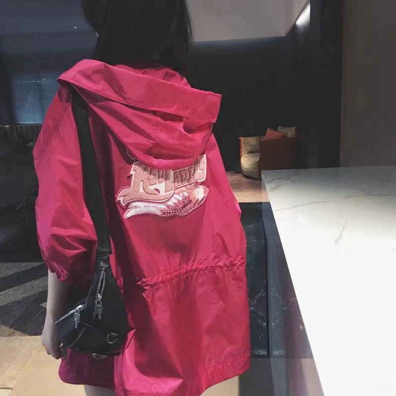 Damen Modische Übergangsjacke mit Kapuze und praktischen Taschen Nord Taschen