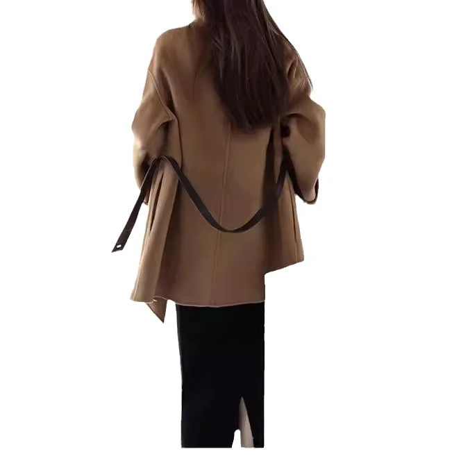 Damen Modischer und eleganter Mantel mit Gürtel Nord Taschen