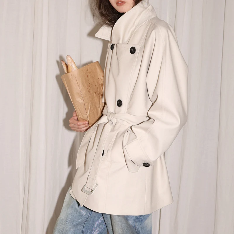 Damen Modischer Trenchcoat mit Taillengürtel und großen Taschen Nord Taschen