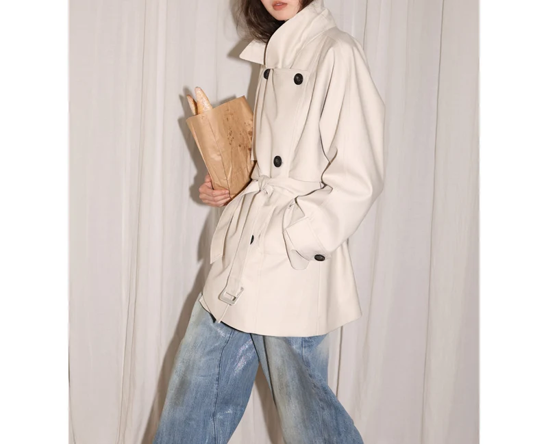 Damen Modischer Trenchcoat mit Taillengürtel und großen Taschen Nord Taschen
