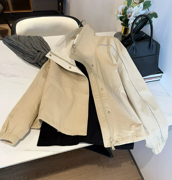 Damen Modische Übergangsjacke mit hohem Kragen und Druckknopfverschlüssen Nord Taschen