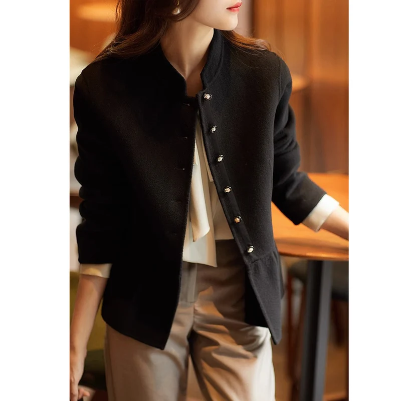Damen Modischer Sweatjacke mit Knopfdetails Nord Taschen