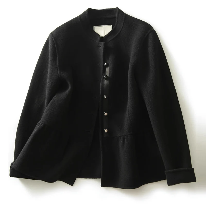 Damen Modischer Sweatjacke mit Knopfdetails Nord Taschen