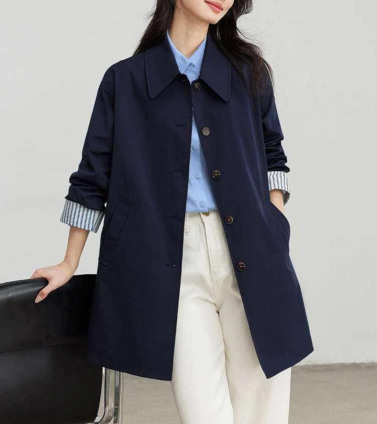 Damen Modische Übergangsjacke mit breitem Kragen und Knopfdetails Nord Taschen