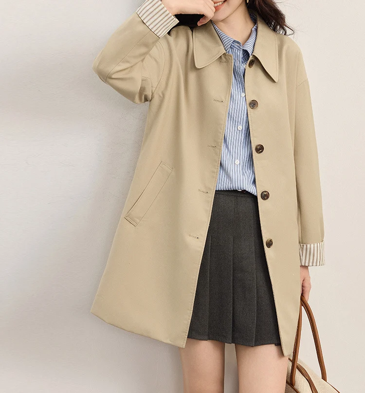Damen Modische Übergangsjacke mit breitem Kragen und Knopfdetails Nord Taschen
