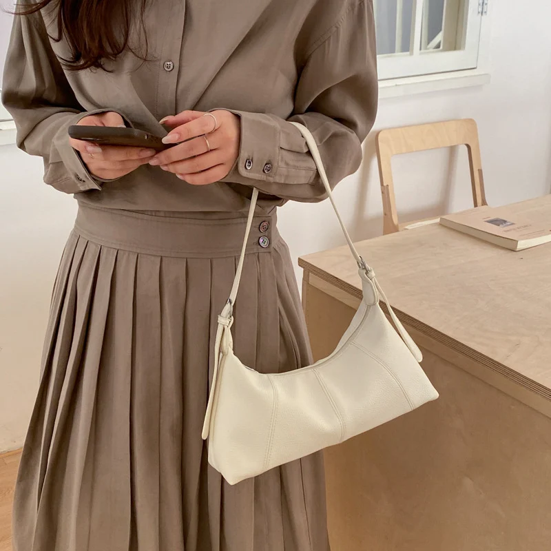 Damen elegante Schultertasche aus geschmeidigem Kunstleder mit dezentem Design Nord Taschen