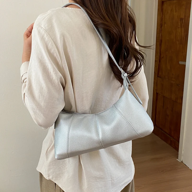Damen elegante Schultertasche aus geschmeidigem Kunstleder mit dezentem Design Nord Taschen