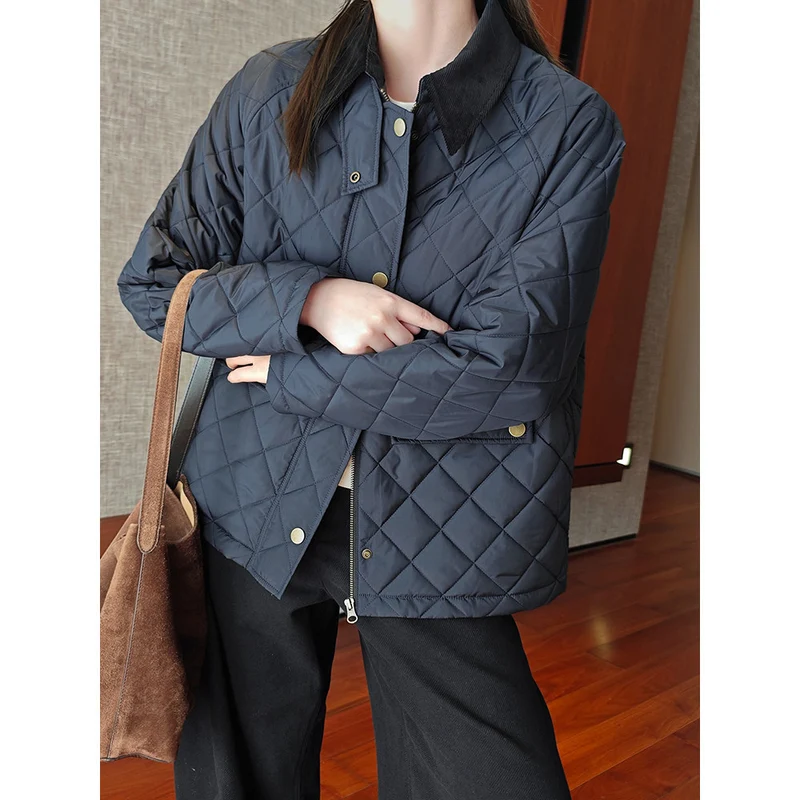 Damen Modische Steppjacke mit Kragen Nord Taschen
