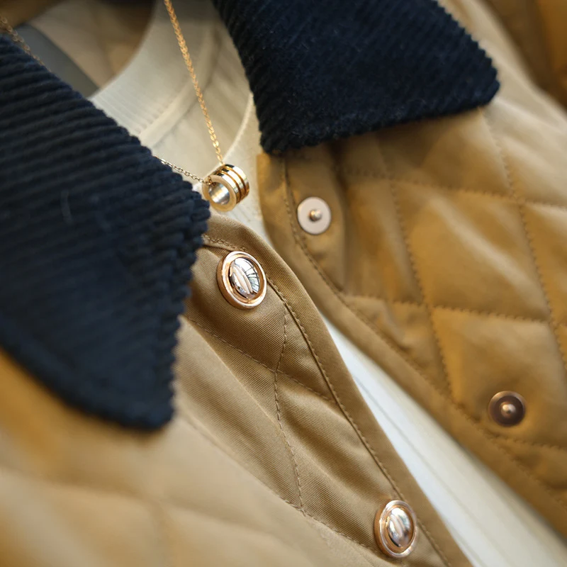 Damen Modische Steppjacke mit klassischem Kragen Nord Taschen