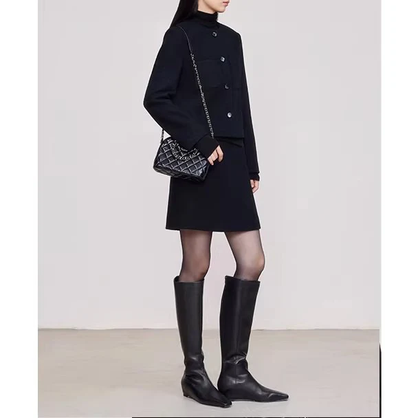 Damen moderne Cropped Jacke mit eleganten Knöpfen Nord Taschen
