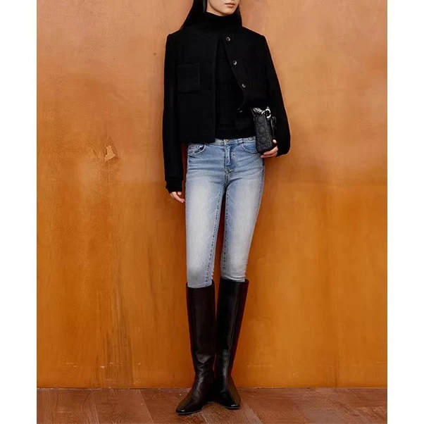Damen moderne Cropped Jacke mit eleganten Knöpfen Nord Taschen