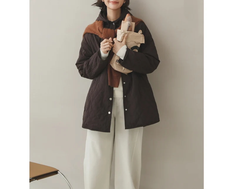 Damen Modische Steppjacke mit Kapuze Nord Taschen
