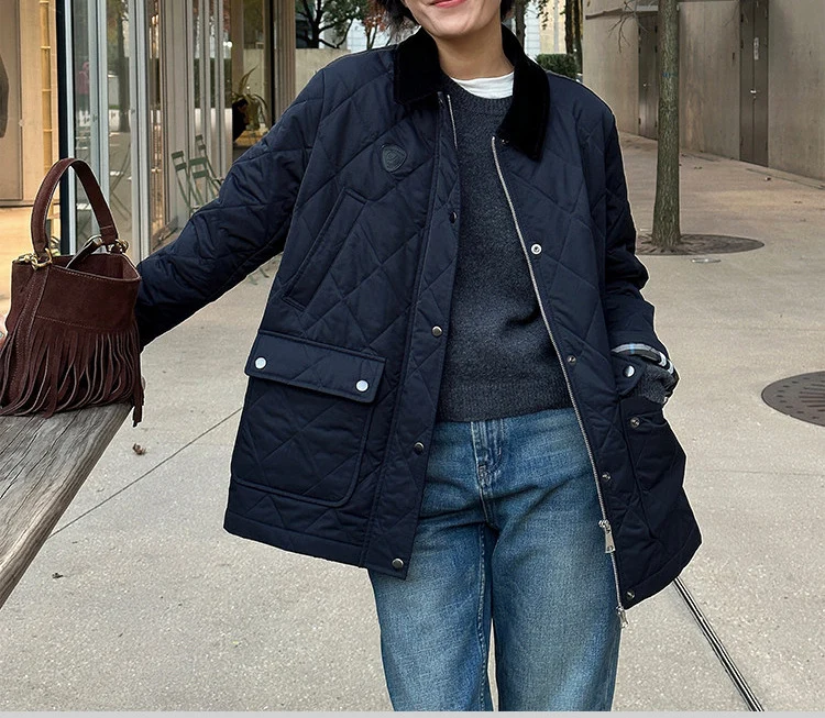 Damen Modische Steppjacke mit hochgeschlossenem Kragen und großen Taschen Nord Taschen