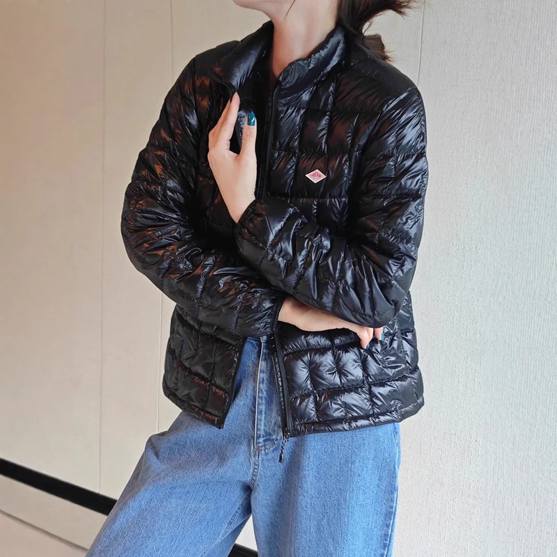 Damen Modische Steppjacke mit glänzender Oberfläche Nord Taschen